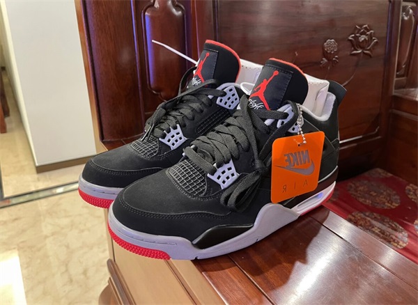 Air Jordan 4 Retro OG 'Bred' 2019 photo review