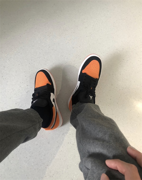 Air Jordan 1 Low 'Shattered Backboard' photo review